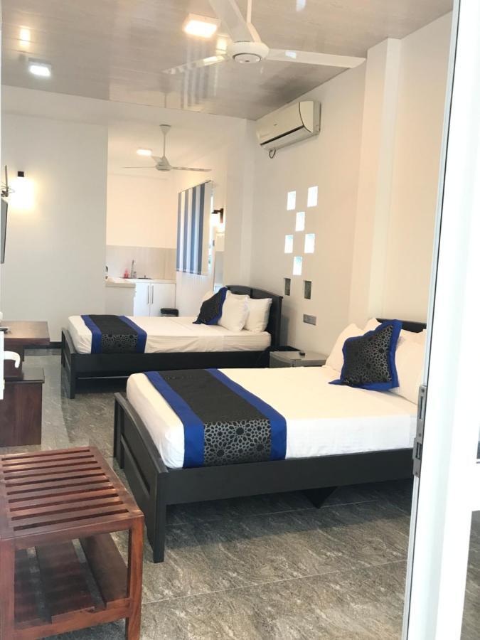 Duvi'S Shelter Bungalow Colombo Esterno foto